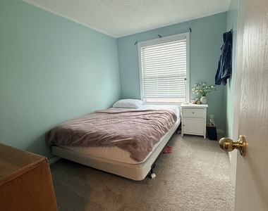 4 Harbor View Avenue - Photo Thumbnail 7
