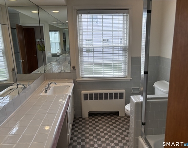 16 Shorelands Drive - Photo Thumbnail 19
