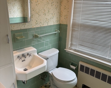 16 Shorelands Drive - Photo Thumbnail 14