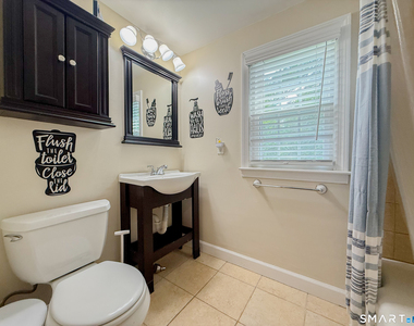 1657 Farmington Avenue - Photo Thumbnail 9