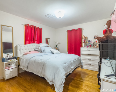 90 Seymour Street - Photo Thumbnail 13