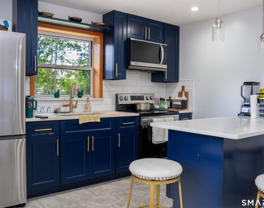 90 Seymour Street - Photo Thumbnail 7