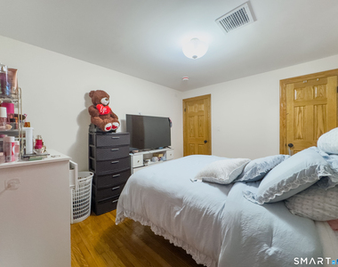 90 Seymour Street - Photo Thumbnail 14