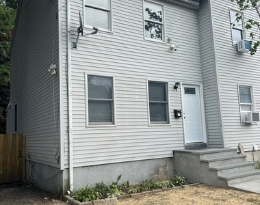 16 Harriet Street - Photo Thumbnail 1