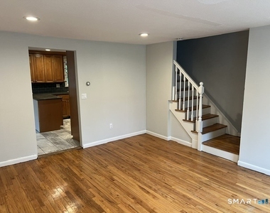 16 Harriet Street - Photo Thumbnail 8