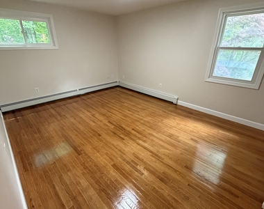 60 Mohegan Trail - Photo Thumbnail 19
