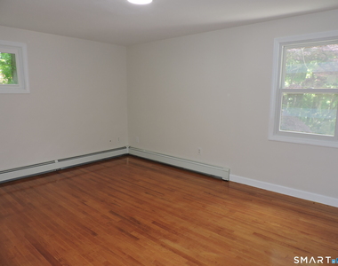60 Mohegan Trail - Photo Thumbnail 15