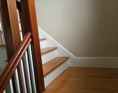 40 Quaker Lane - Photo Thumbnail 1