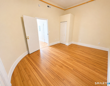 105 Bank Street - Photo Thumbnail 6