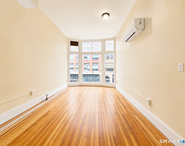 105 Bank Street - Photo Thumbnail 2