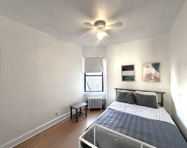 21-37 33rd Street - Photo Thumbnail 3