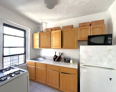 21-37 33rd Street - Photo Thumbnail 2