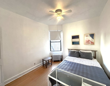 21-37 33rd Street - Photo Thumbnail 4
