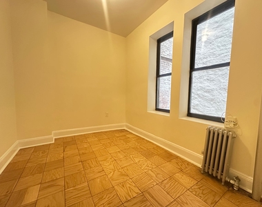 516 East 80th Street - Photo Thumbnail 1