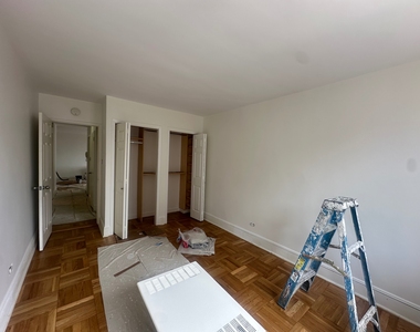 435 East 79th Street - Photo Thumbnail 2
