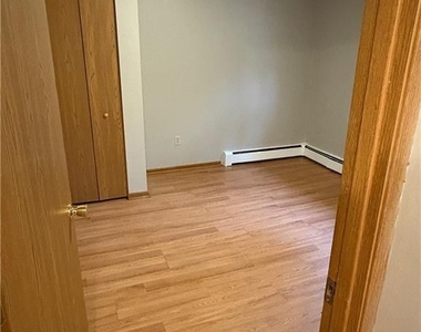 2114 Murray Ave - Photo Thumbnail 2