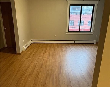 2114 Murray Ave - Photo Thumbnail 5