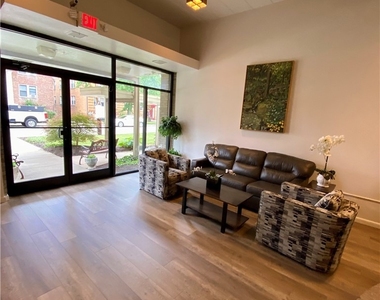 53 Academy Avenue - Photo Thumbnail 5