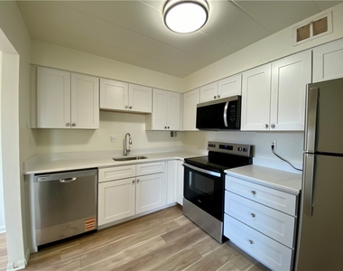 53 Academy Avenue - Photo Thumbnail 11