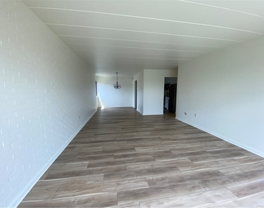 53 Academy Avenue - Photo Thumbnail 6