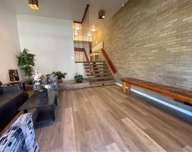 53 Academy Avenue - Photo Thumbnail 4
