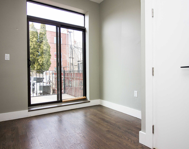 20-25 Grove St - Photo Thumbnail 1