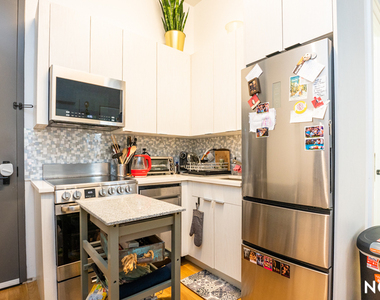 849 Dekalb Ave - Photo Thumbnail 4