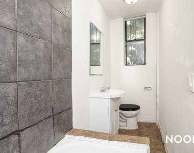 147 Starr St - Photo Thumbnail 6
