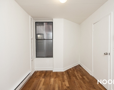 147 Starr St - Photo Thumbnail 5