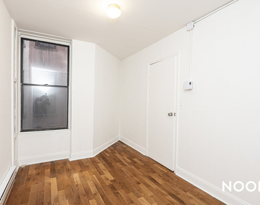 147 Starr St - Photo Thumbnail 7