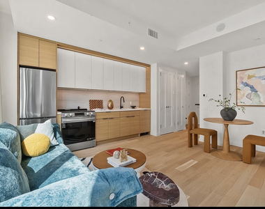 395 Carroll Street - Photo Thumbnail 2