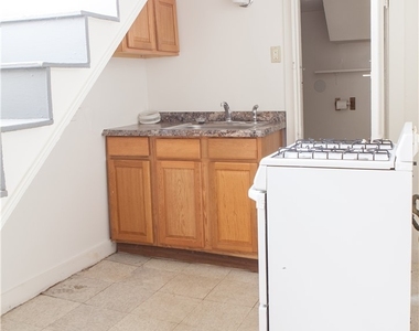 700 Westcott Street - Photo Thumbnail 3