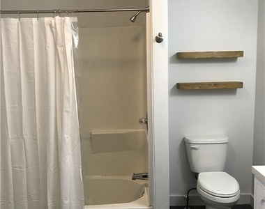 1815 James Street - Photo Thumbnail 12