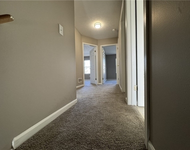 768 Royal Sunset Drive - Photo Thumbnail 6