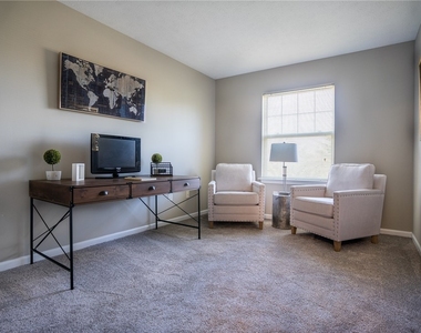 768 Royal Sunset Drive - Photo Thumbnail 12