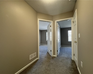 768 Royal Sunset Drive - Photo Thumbnail 7