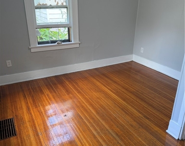 415 Magee Avenue - Photo Thumbnail 11