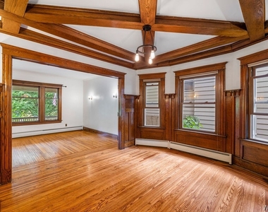 845 Potomac Avenue - Photo Thumbnail 5
