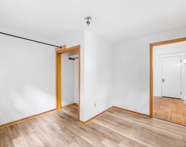 845 Potomac Avenue - Photo Thumbnail 15