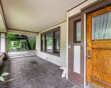 845 Potomac Avenue - Photo Thumbnail 1