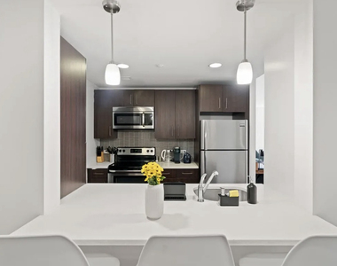  West 26th Street - Photo Thumbnail 3