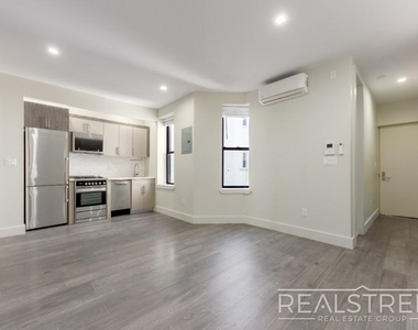 1647 Eighth Avenue - Photo Thumbnail 6