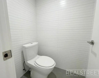 22 Catherine St - Photo Thumbnail 6