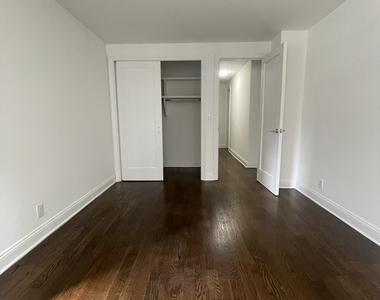 East 56th Street - Photo Thumbnail 9