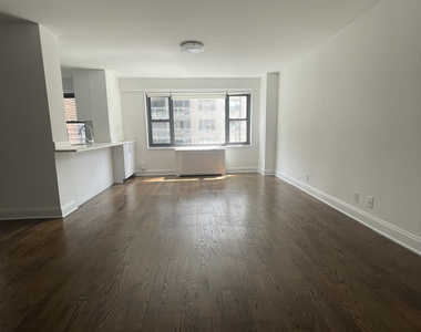 East 56th Street - Photo Thumbnail 1