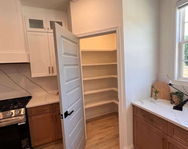 1365 Sydney Oaks Drive - Photo Thumbnail 7