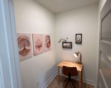 1365 Sydney Oaks Drive - Photo Thumbnail 8