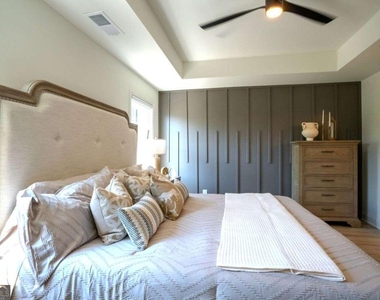 1365 Sydney Oaks Drive - Photo Thumbnail 17