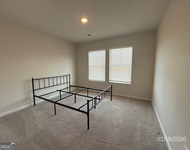 333 S Point Boulevard - Photo Thumbnail 15