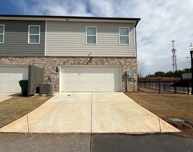 333 S Point Boulevard - Photo Thumbnail 17